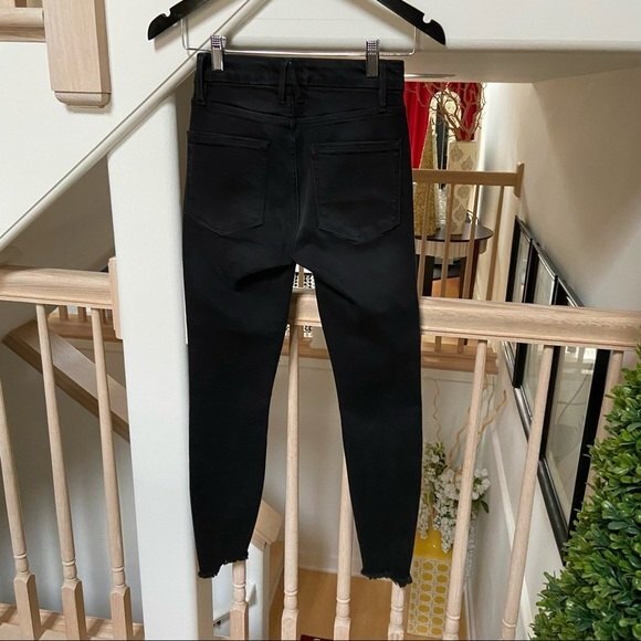 Good American Good Legs Step Hem Skinny High Rise Jeans in Black 00/24 NWOT - Picture 8 of 11
